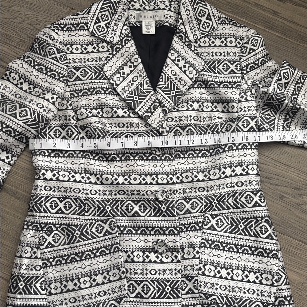 Nine West | Silk Blend Trench Coat Black and Silver Geometric Aztec Size Small - Picture 9 of 14